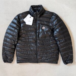 몽클레어 레베체 다운 자켓