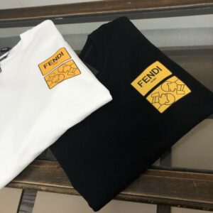 펜디 워터 맨투맨